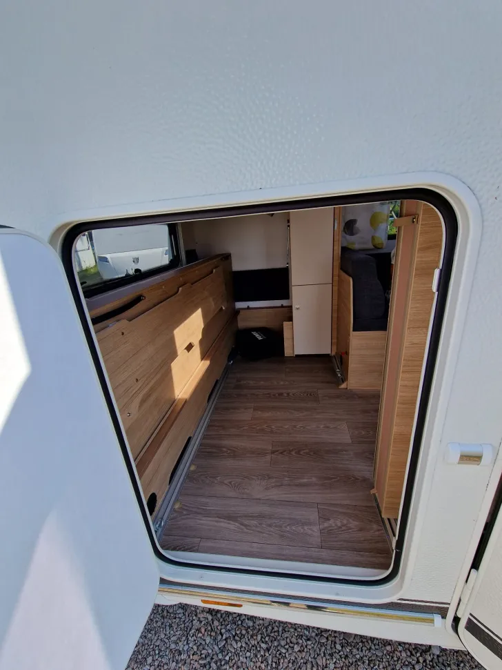 Fahrzeugbild Fendt Bianco Selection 550 SKM Mover, Dusche, Klima, Voll #26