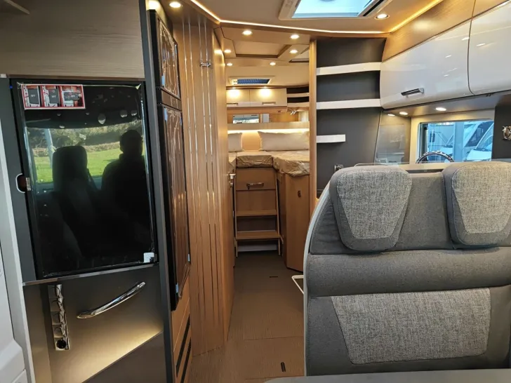 Fahrzeugbild Carthago C2-tourer I 147 RB LE L comfort Mercedes #19