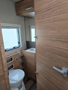 Fahrzeugbild Weinsberg CaraOne 550 QDK Mover, Klima, Radträger #8