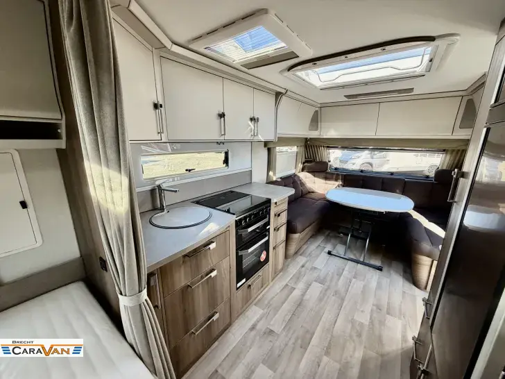 Fahrzeugbild Kabe Royal 740 TDL E5 KS 2,50m #7