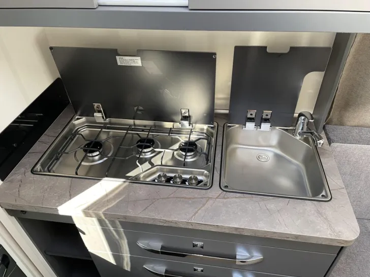Fahrzeugbild Hobby De Luxe 400 SFe #8