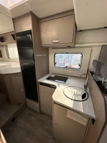 Küche mit KS Carado T 328 pro+ SAT &TV / Multimediasystem