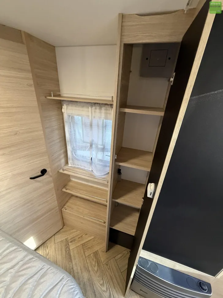 Fahrzeugbild Sterckeman Sport Edition 410CP Dachklimaanlage Dusche1500kg #22