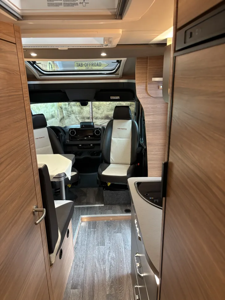 Fahrzeugbild Weinsberg CaraCompact EDITION PEPPER 640 MEG Voll-LED DISTRONIC MBUX #6