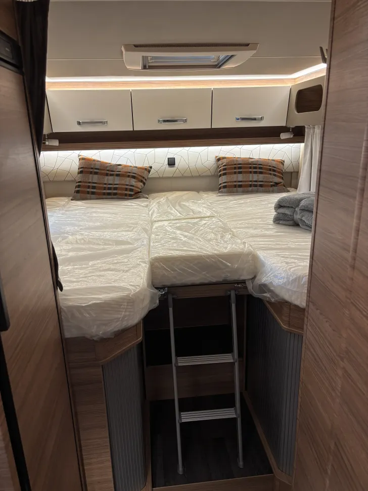 Fahrzeugbild Weinsberg CaraCompact EDITION PEPPER 640 MEG Voll-LED DISTRONIC MBUX #8