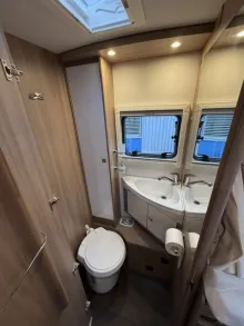 Fahrzeugbild Laika Kosmo 909 #6