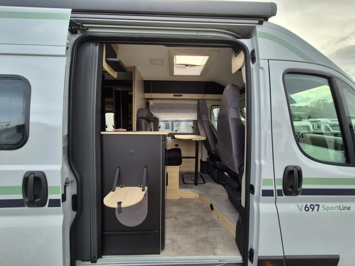 Fahrzeugbild Chausson Van Sport Line V697 #11