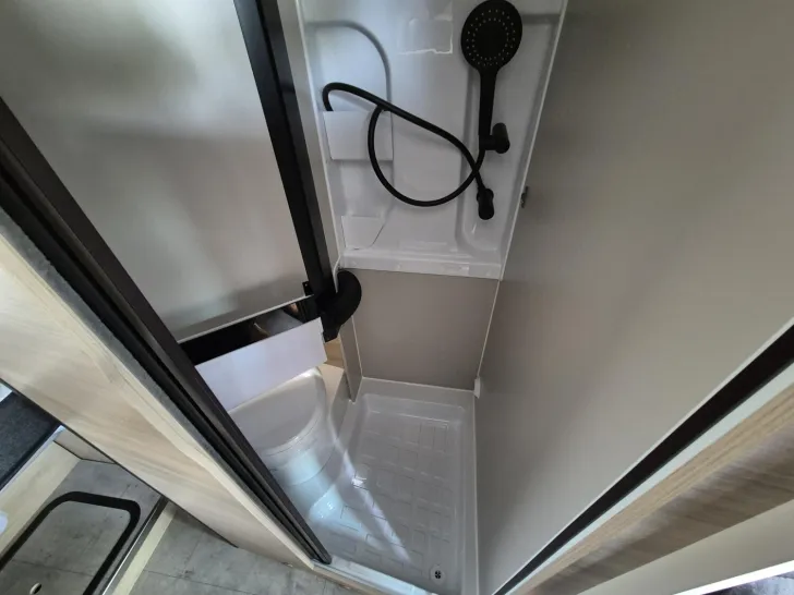 Fahrzeugbild Chausson Van Sport Line V697 #17