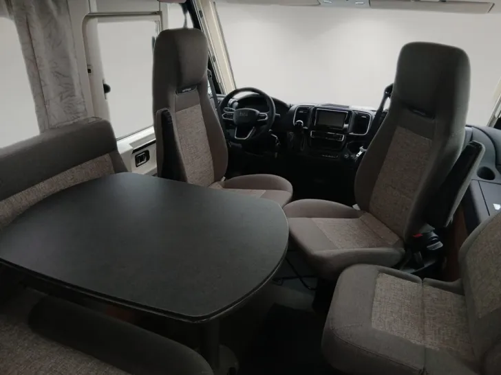 Fahrzeugbild Carthago C2-tourer I 143 KB LE comfort #11