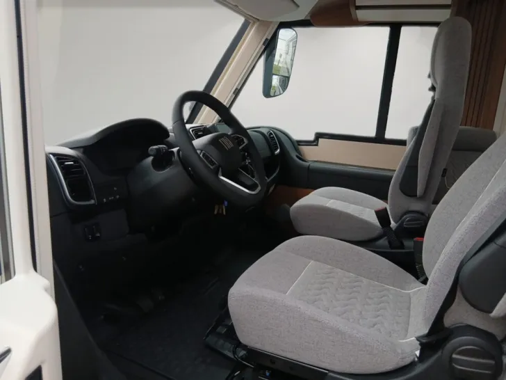 Fahrzeugbild Carthago C2-tourer I 143 KB LE comfort #7