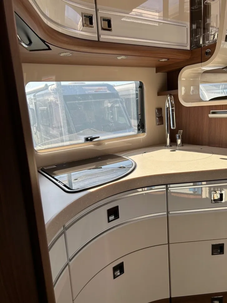Fahrzeugbild Carthago chic e-line I 61 XL LE #13
