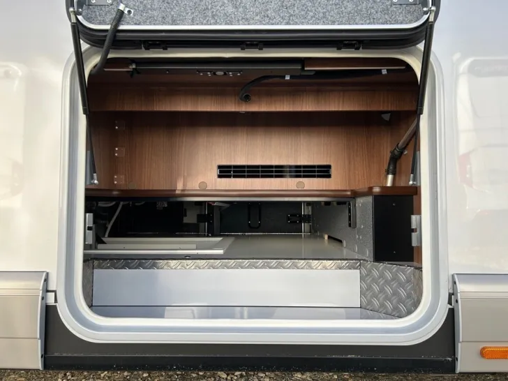 Fahrzeugbild Carthago chic e-line I 61 XL LE #21