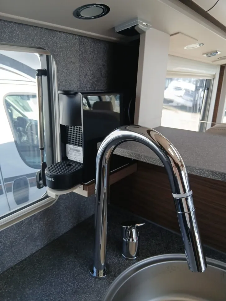 Fahrzeugbild Carthago chic c-line I 6.2 XL QB #21