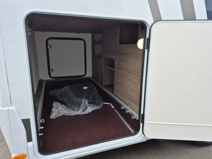 Fahrzeugbild Carado Edition26 T Ford 447 5.Sitzplatz/Hubbett/Solar #6