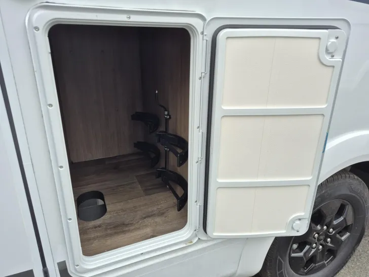 Fahrzeugbild Carado Edition26 T Ford 447 5.Sitzplatz/Hubbett/Solar #7