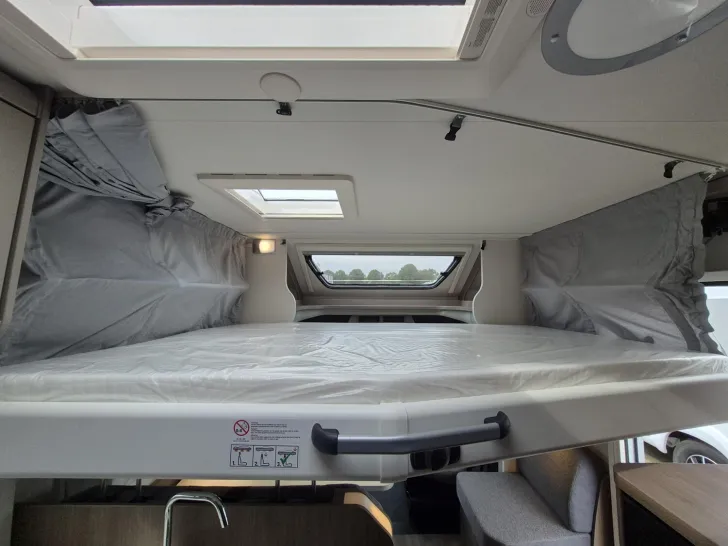 Fahrzeugbild Carado Edition26 T Ford 447 5.Sitzplatz/Hubbett/Solar #37
