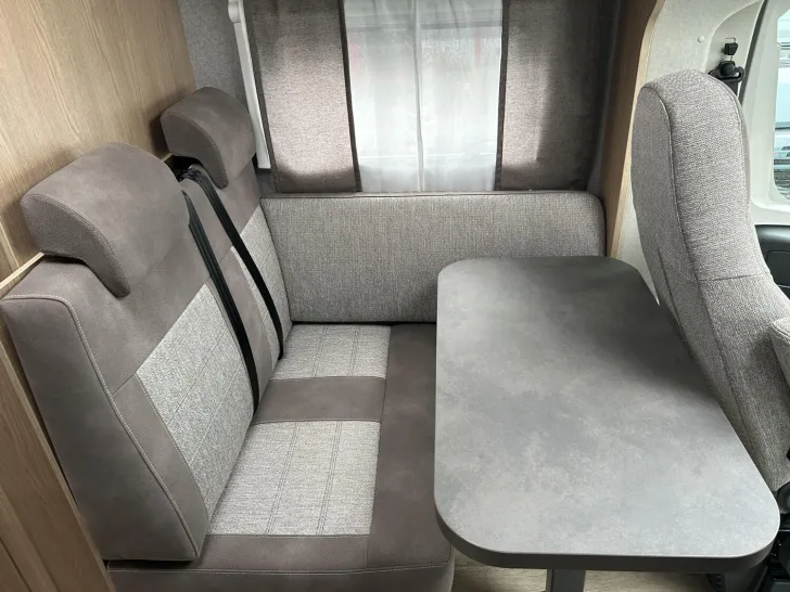 Fahrzeugbild Hobby OnTour C 700 GQ Ersparnis: 16.156  #25
