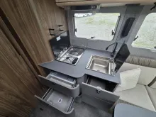 Fahrzeugbild Eura Mobil Integra Line GT IL 726 QF 170PS/Autom/Backofen/Dunstabzug/Mondial-Plus-Paket #13