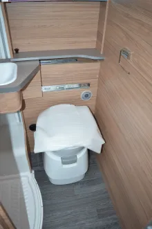 Fahrzeugbild Weinsberg CaraSuite EDITION SPICY 650 MEG Adaptiver Tempomat #20