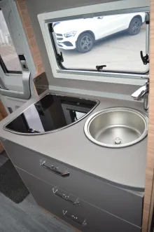 Fahrzeugbild Weinsberg CaraSuite EDITION SPICY 650 MEG Adaptiver Tempomat #24