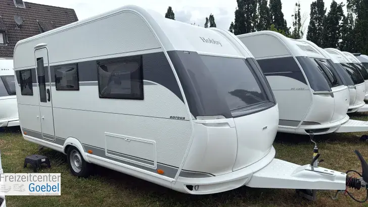 Seitlich Hobby OnTour 460 DL Einsteigen und losfahren