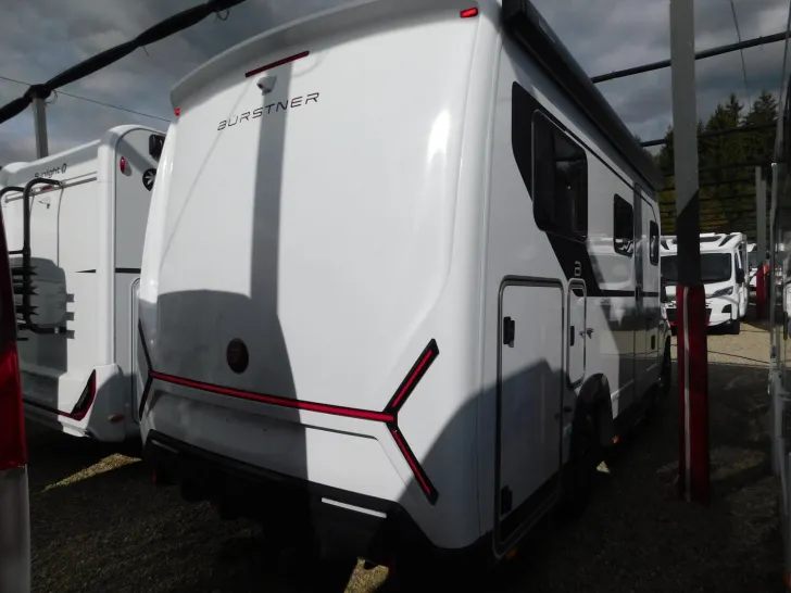 Fahrzeugbild Bürstner Signature SFT 7.1 Combi6E, Navi, 32-Zoll TV #5
