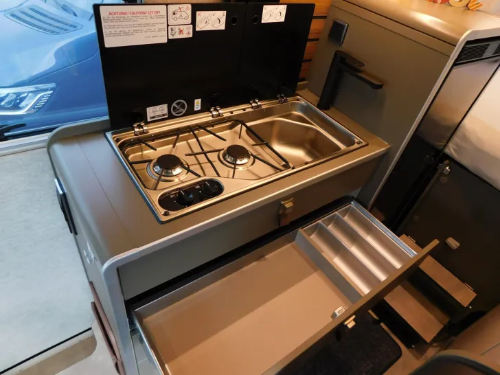 Fahrzeugbild Hymer Grand Canyon S CrossOver 600 2.8T AHK, 220WSolar #19