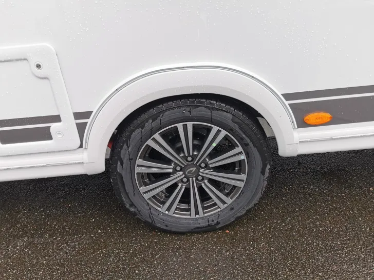 Fahrzeugbild Dethleffs Aero 510 ER / AUTARK / DUSCHPAKET / DUOCONTROL #8