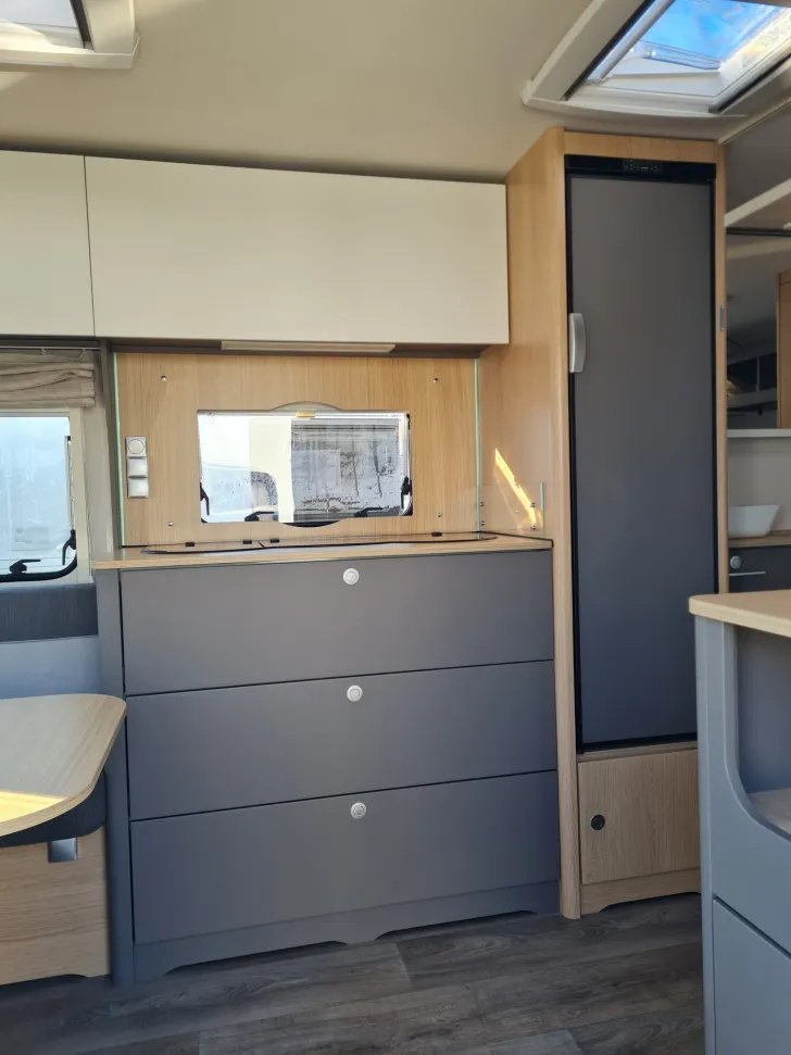 Fahrzeugbild LMC Tandero 480 D /Franz.Bett/Rundsitzgruppe #12