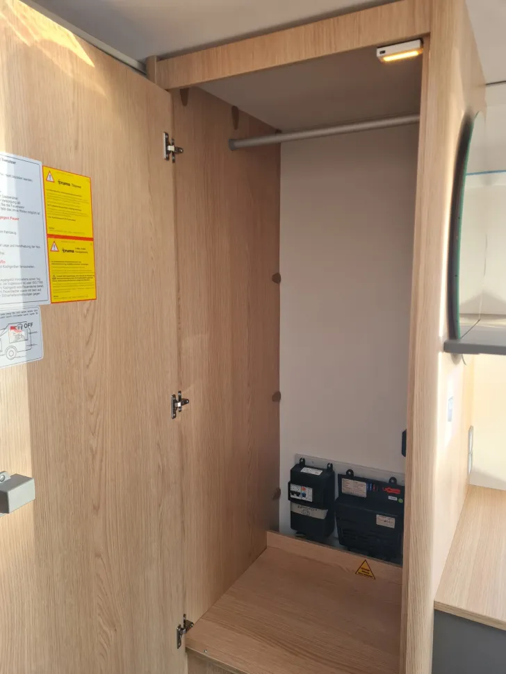 Fahrzeugbild LMC Tandero 480 D /Franz.Bett/Rundsitzgruppe #28