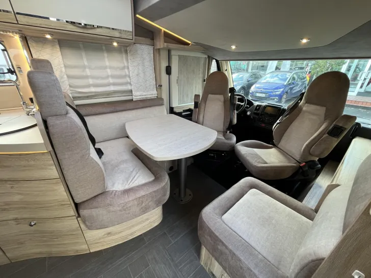 Fahrzeugbild Eura Mobil Integra Line 725 QB Autom.Getr-Klimaanlage-150PS #8