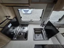 Fahrzeugbild Eura Mobil Profila RS PRS 720 EF 180PS/Autom/Markise/Lithium/Backofen/4,4t #13