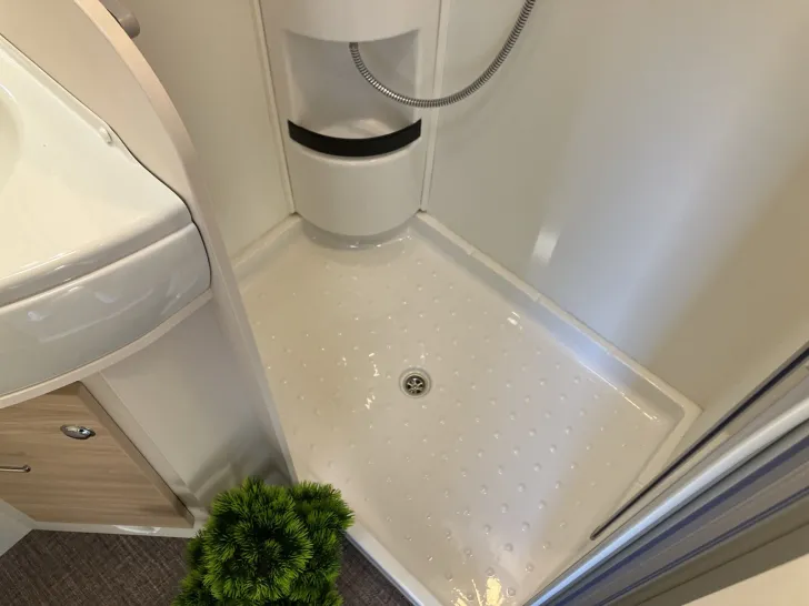 Fahrzeugbild Eura Mobil Activa One 630 LS KAMERA+NAVI+AUTOMATIK #26