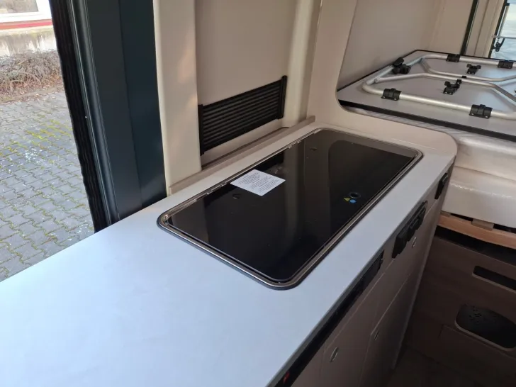 Fahrzeugbild Carado pro+ CV 600 MJ2025 #9