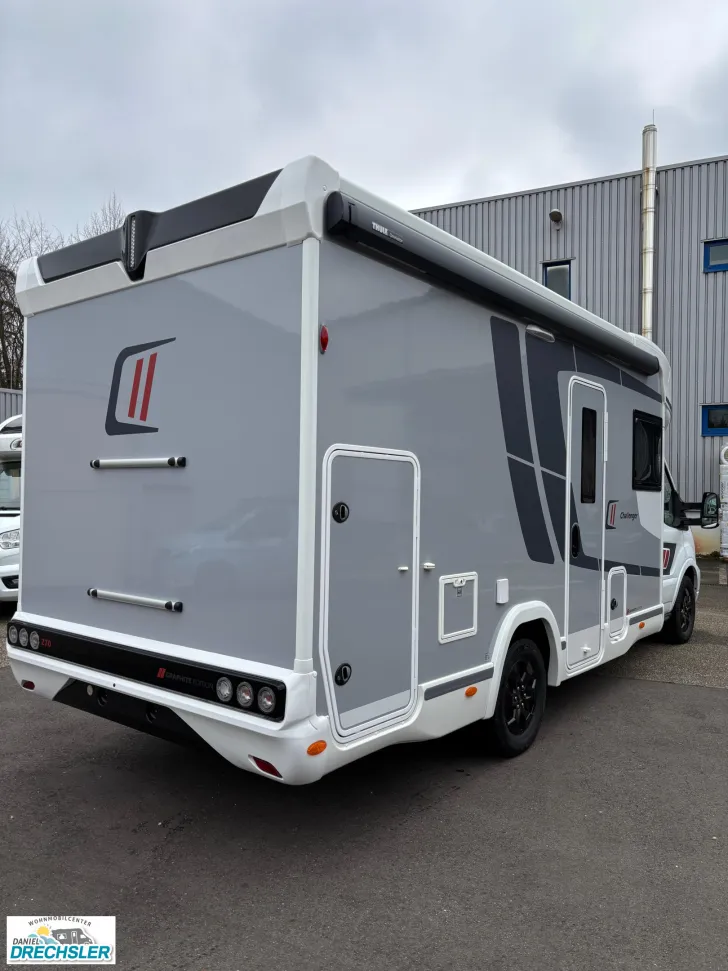 Fahrzeugbild Challenger 270 Graphite Edition #4