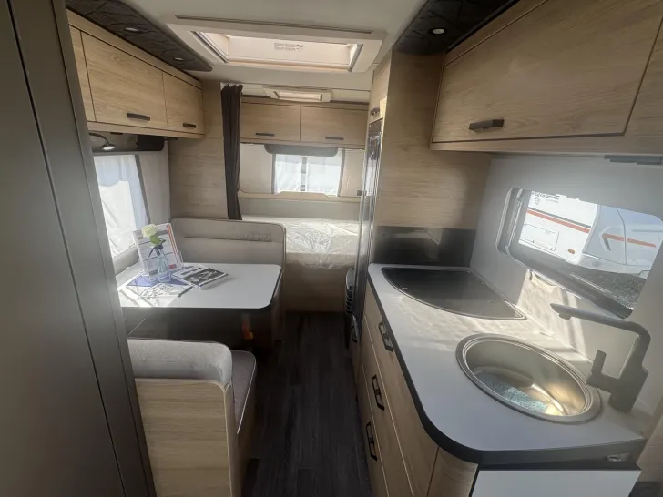 Fahrzeugbild Weinsberg CaraOne EDITION HOT 480 QDK #8