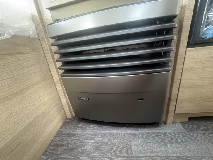 Fahrzeugbild Weinsberg CaraOne EDITION HOT 480 QDK #22