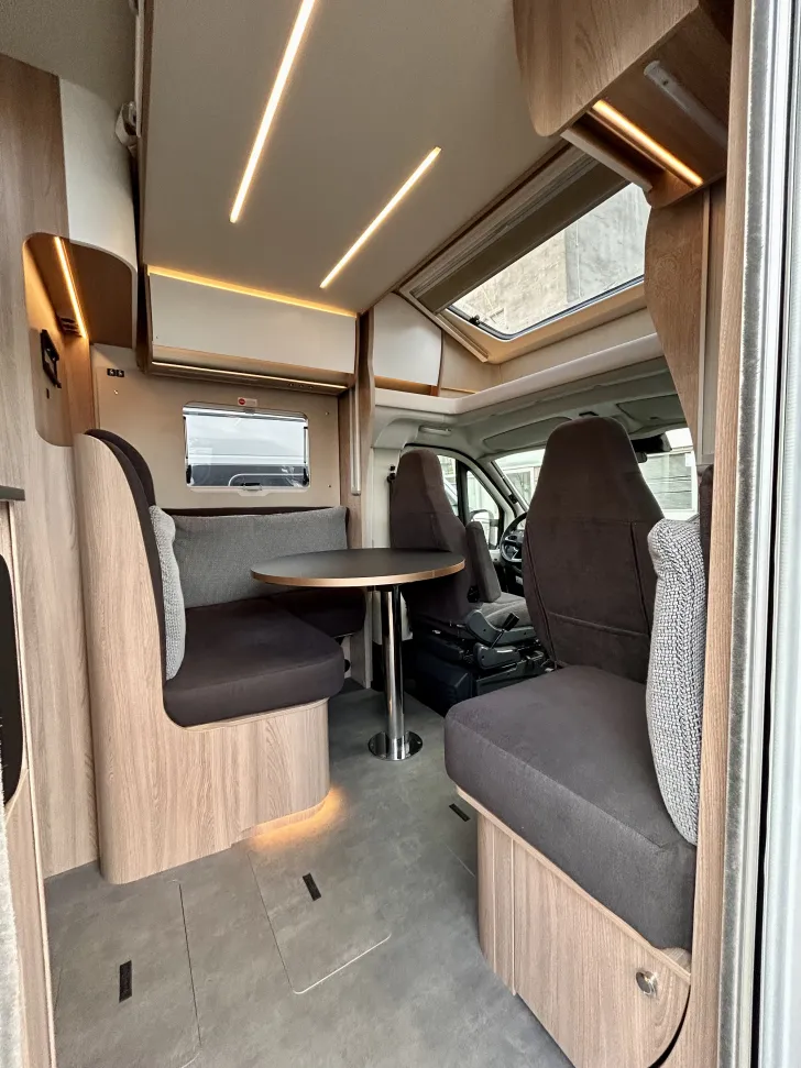 Fahrzeugbild Laika Ecovip L 2009 *Mietfahrzeug* #4