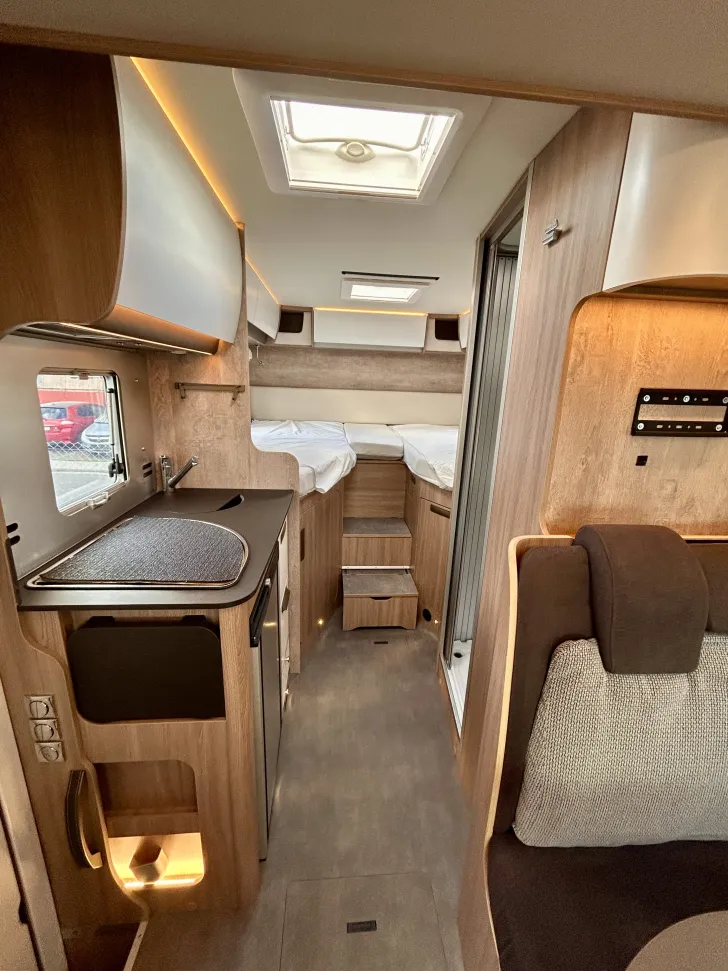 Fahrzeugbild Laika Ecovip L 2009 *Mietfahrzeug* #6