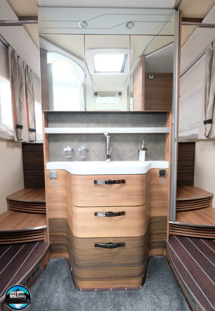 Fahrzeugbild Knaus Sun I 900 LX 180 PS, Automatik; 5,5 Tonnen #11