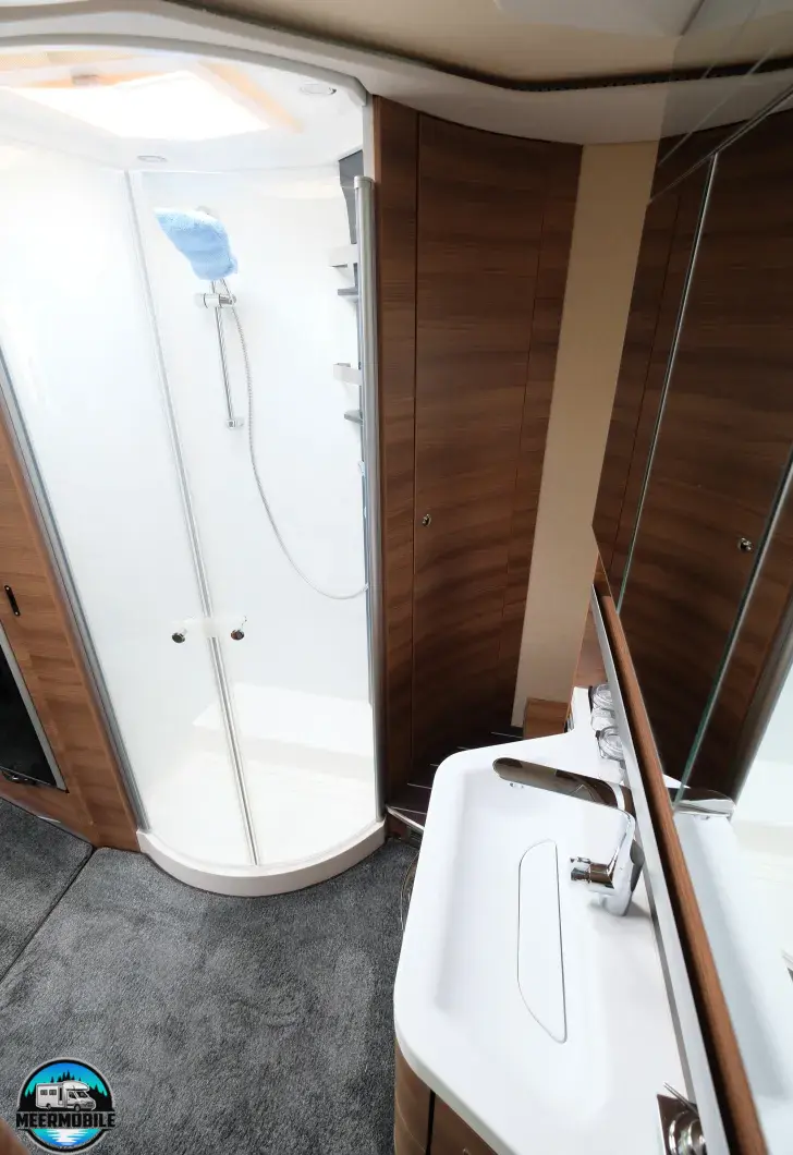 Fahrzeugbild Knaus Sun I 900 LX 180 PS, Automatik; 5,5 Tonnen #12
