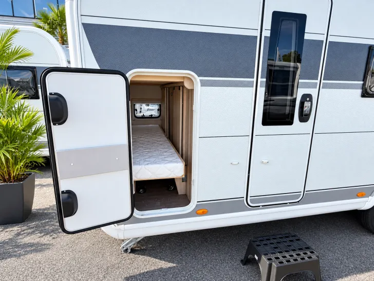 Fahrzeugbild Hobby De Luxe 540 KMFe Garage Auflastung 1800 kg #14