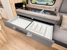 Fahrzeugbild Hobby De Luxe 495 WFB 1800 kg Auflastung #14
