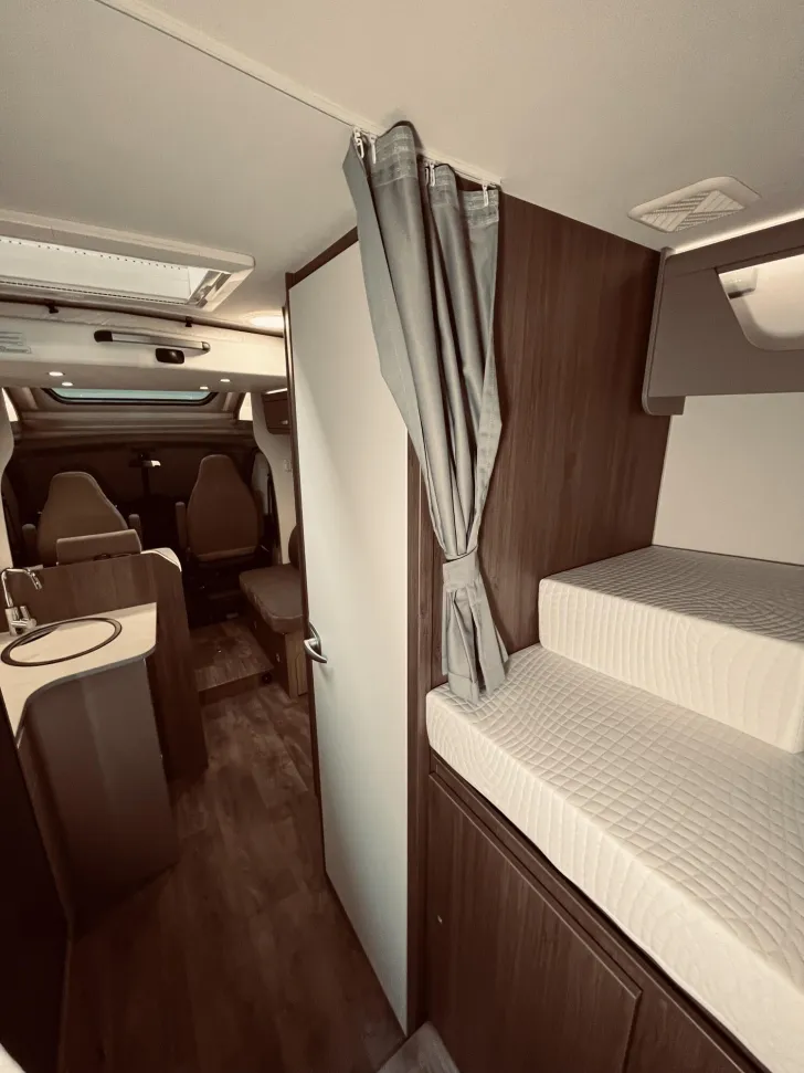 Fahrzeugbild Carado T 448 YOUNG CAMPER #21