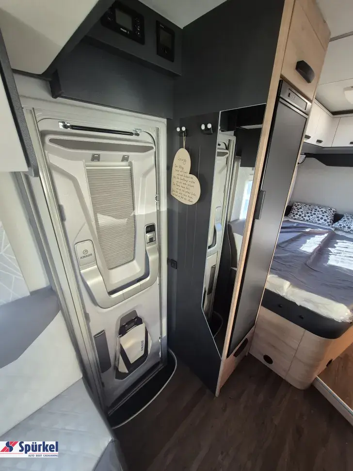 Fahrzeugbild Knaus L!VE WAVE 650 MF Platinum Selection *Preis-Highlight* #43