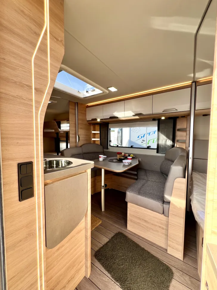 Fahrzeugbild Knaus Südwind 580 QS Black Selection #7
