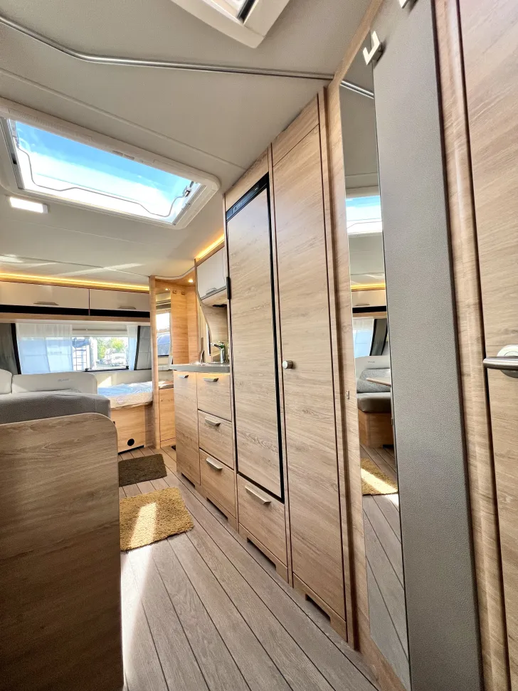 Fahrzeugbild Knaus Südwind 580 QS Black Selection #19