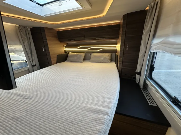 Fahrzeugbild Knaus Sun I 900 LX VollLuftfeder ALKO; Solar 420 #18