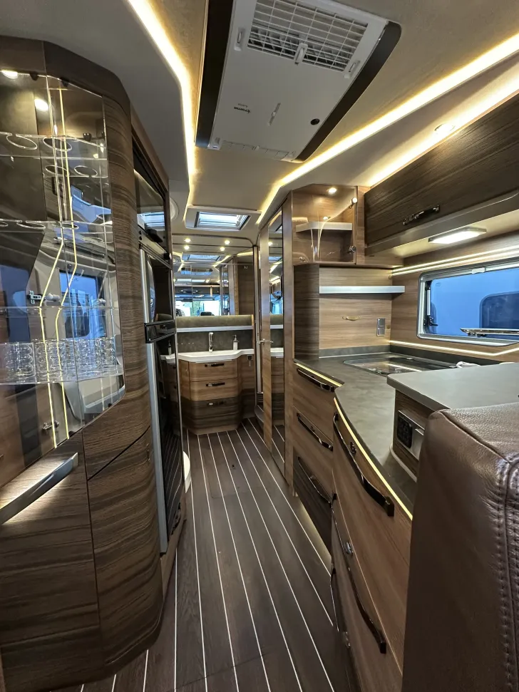 Fahrzeugbild Knaus Sun I 900 LX VollLuftfeder ALKO; Solar 420 #15