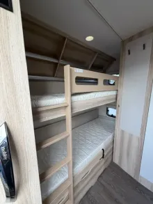 Fahrzeugbild Hobby De Luxe 490 KMF #5